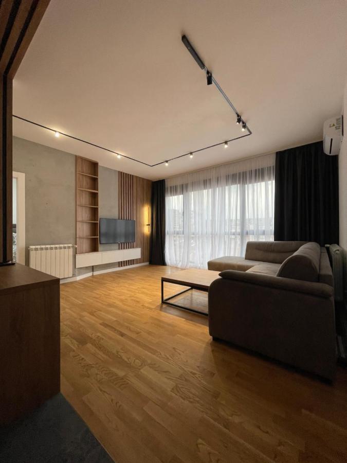 Leo Lux 2 Nis Exterior foto