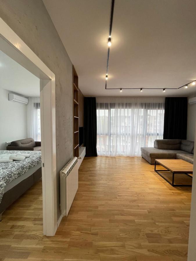 Leo Lux 2 Nis Exterior foto