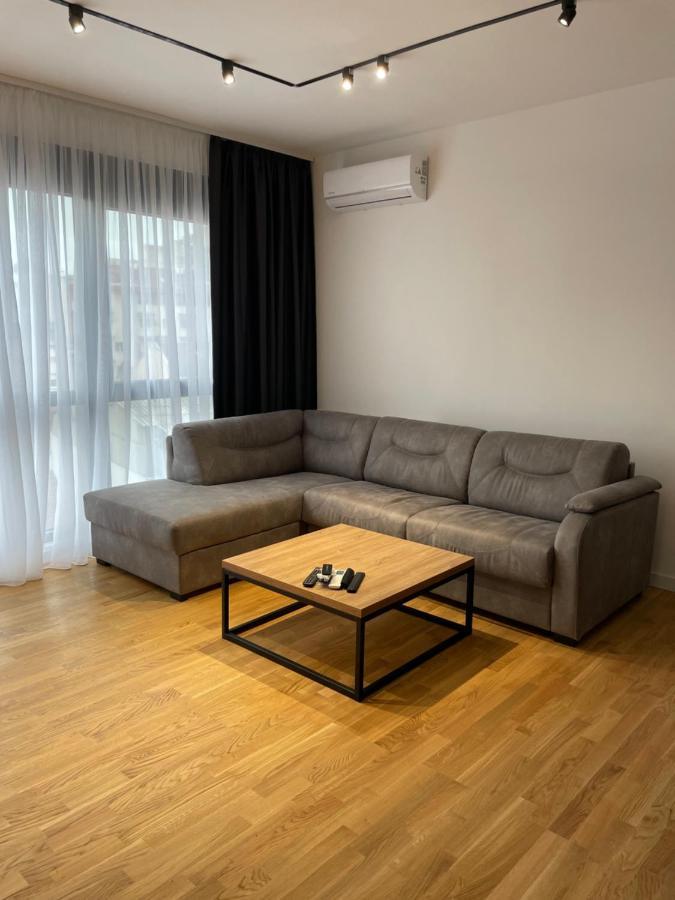 Leo Lux 2 Nis Exterior foto